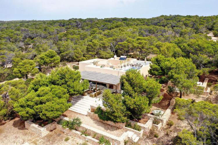 Villa di lusso a Formentera con vista mare, un gioiello di tecnologia